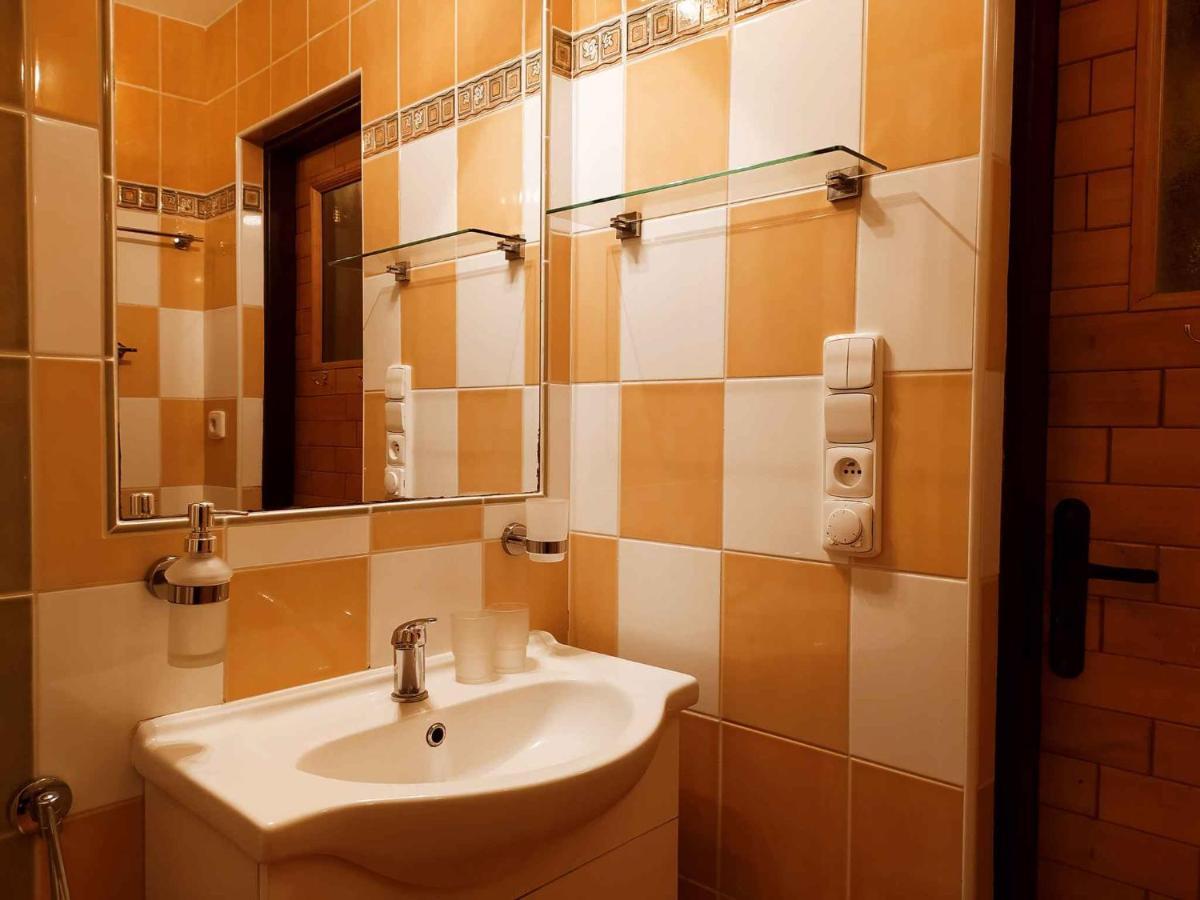 Holiday Home In Dolce U Trutnova 2310 Oblanov Eksteriør billede